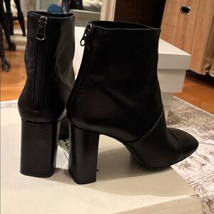 L'INTERVALLE Black Heeled Boots